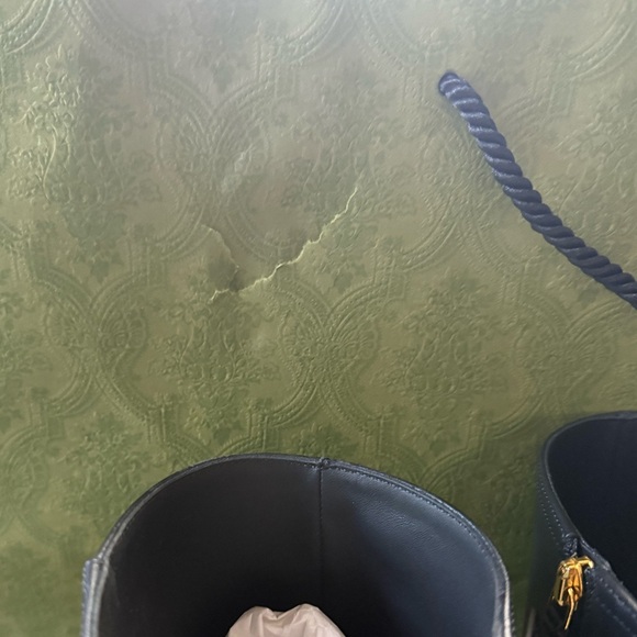 NEW GUCCI KNEE-HIGH LOGO BLACK LEATHER BOOTS -WOMEN US 10 EU 40 - Picture 10 of 12